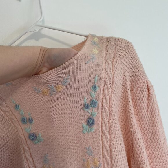 VINTAGE VTG ALBEE Light Baby Pink Pastel Embroidered Cottagecore Grandma Sweater - Picture 5 of 16
